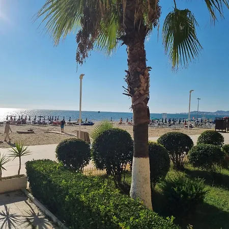 Merville Seaside 아파트 Durrës